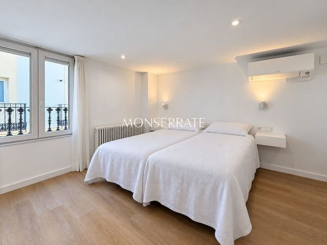 2 bedroom Apartment for rent in Sant Francesc, Valencia city with garage - € 3,200 (Ref: 9004514)