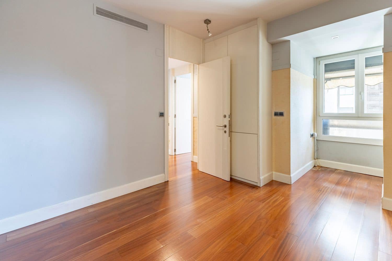 5 soveværelse Lejlighed til salg i Valencia by med garage - € 1.150.000 (Ref: 9109925)