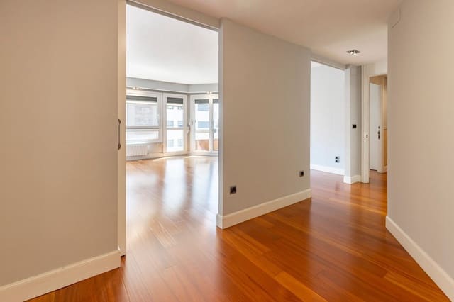 5 soveværelse Lejlighed til salg i Exposicio, Valencia by med garage - € 1.150.000 (Ref: 9109925)