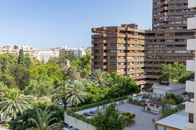 5 soveværelse Lejlighed til salg i Exposicio, Valencia by med garage - € 1.150.000 (Ref: 9109925)