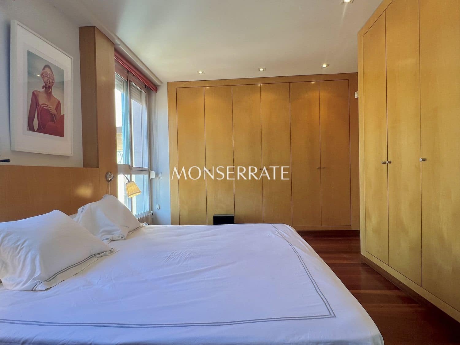 2 bedroom Apartment for rent in Valencia city with garage - € 4,500 (Ref: 9130253)