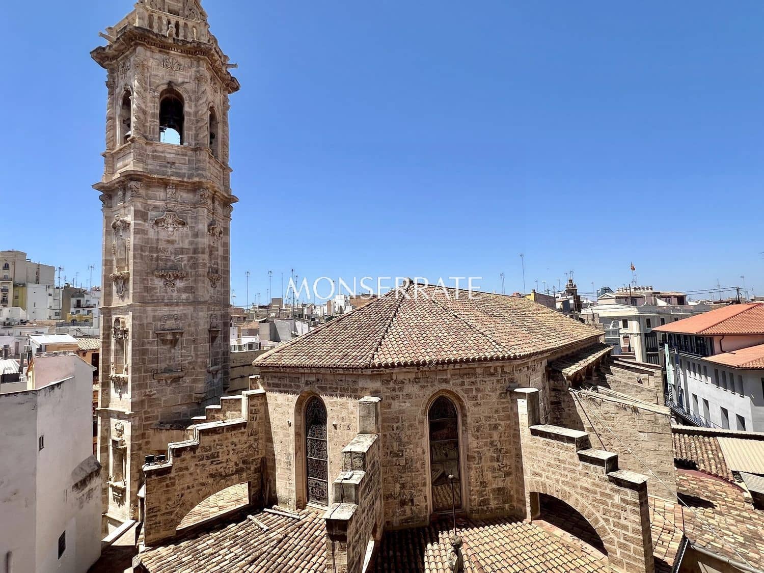 2 bedroom Apartment for rent in Valencia city with garage - € 4,500 (Ref: 9130253)