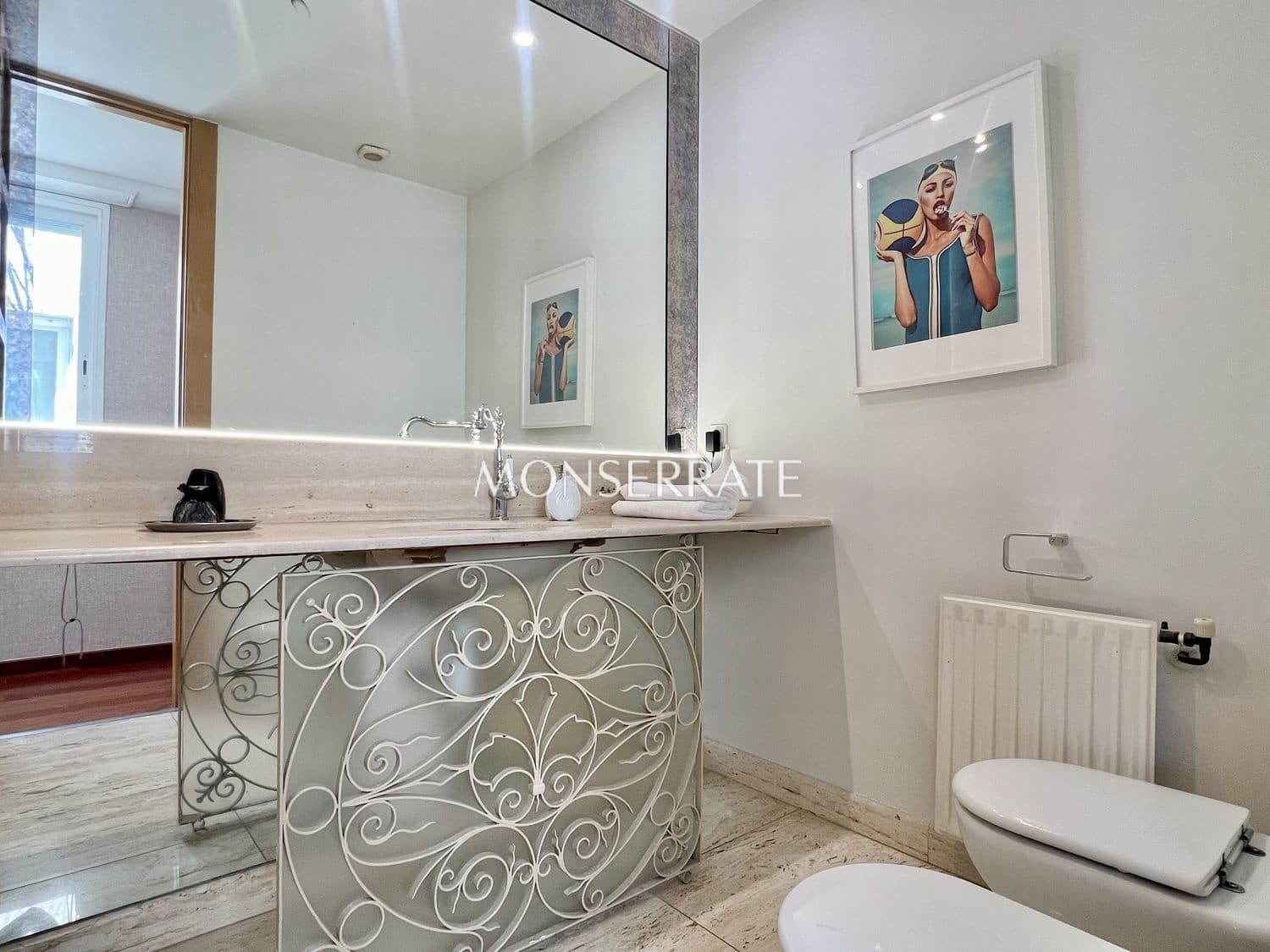 2 bedroom Apartment for rent in Valencia city with garage - € 4,500 (Ref: 9130253)