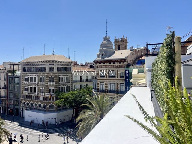 2 bedroom Apartment for rent in La Seu, Valencia city with garage - € 3,900 (Ref: 9130253)