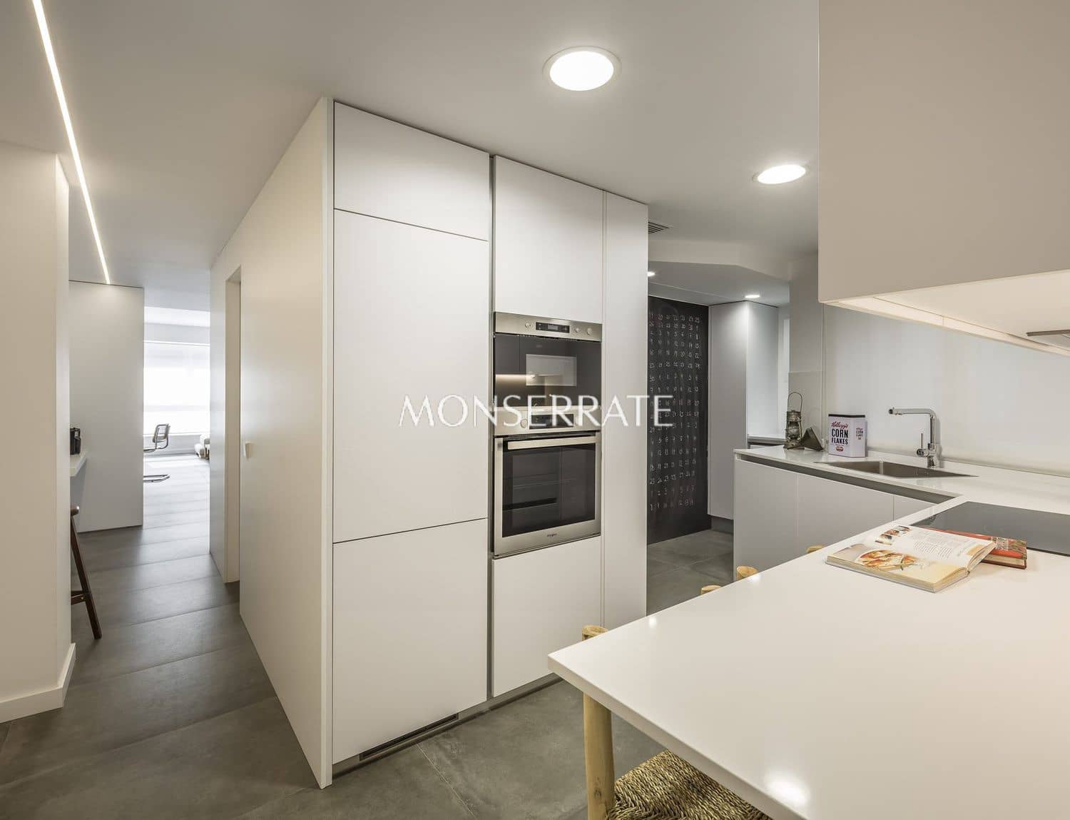 2 quarto Apartamento para arrendar em Valencia cidade com garagem - 2 500 € (Ref: 9143382)