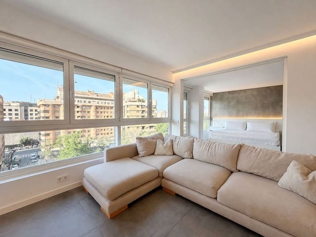 Appartement de 2 chambres à louer à Mestalla, Valence ville avec garage - 2 200 € (Ref: 9143382)
