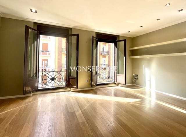 Appartement de 3 chambres à louer à El Pla del Remei, Valence ville avec garage - 2 200 € (Ref: 9151674)