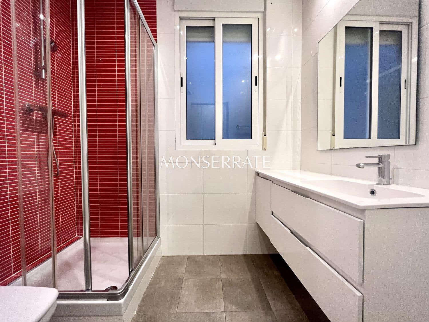 3 bedroom Apartment for rent in Valencia city with garage - € 2,200 (Ref: 9151674)