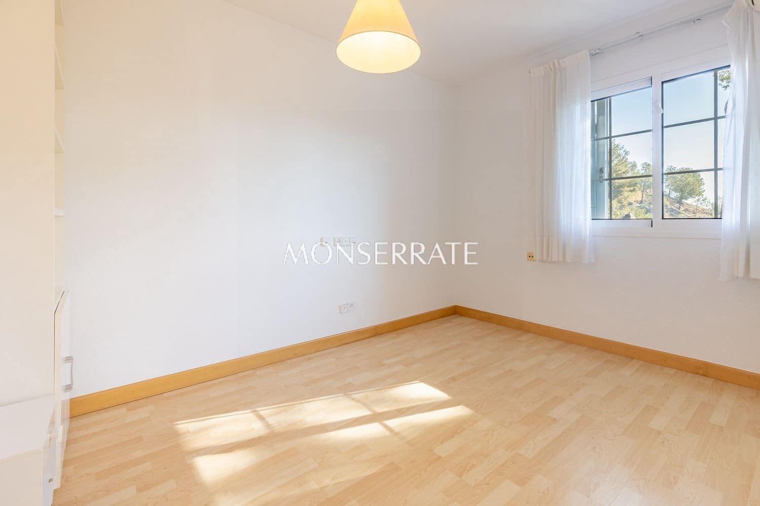 5 makuuhuone Huvila myytävänä paikassa Sagunto / Sagunt mukana uima-altaan 
autotalli - 1 400 000 € (Ref: 9165524)