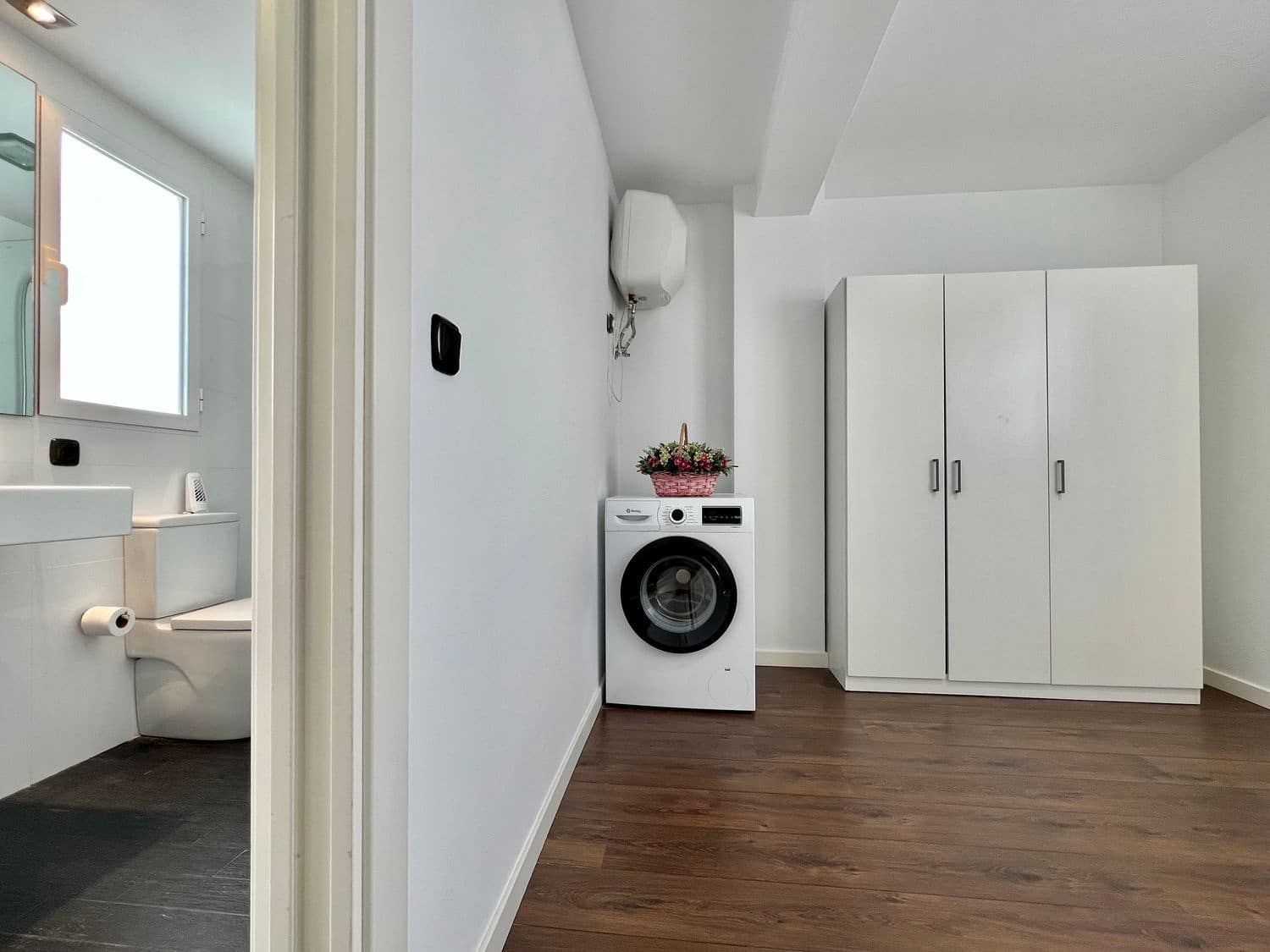 Apartamento de 2 habitaciones en València ciudad en alquiler con garaje - 1.200 € (Ref: 9217180)