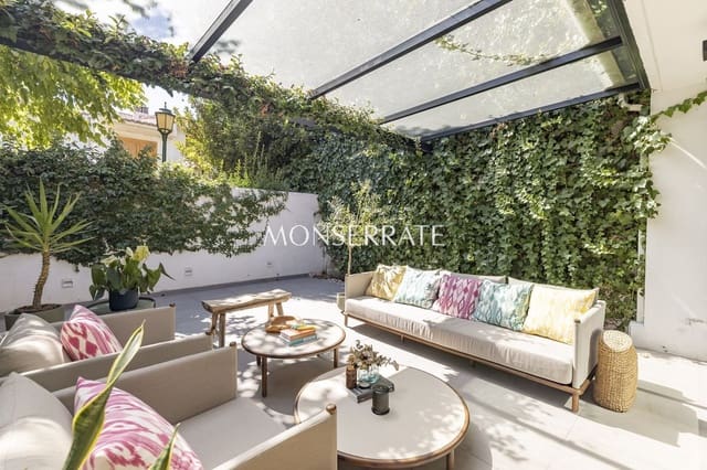 5 bedroom Townhouse for sale in Rocafort with pool garage - € 950,000 (Ref: 9235952)