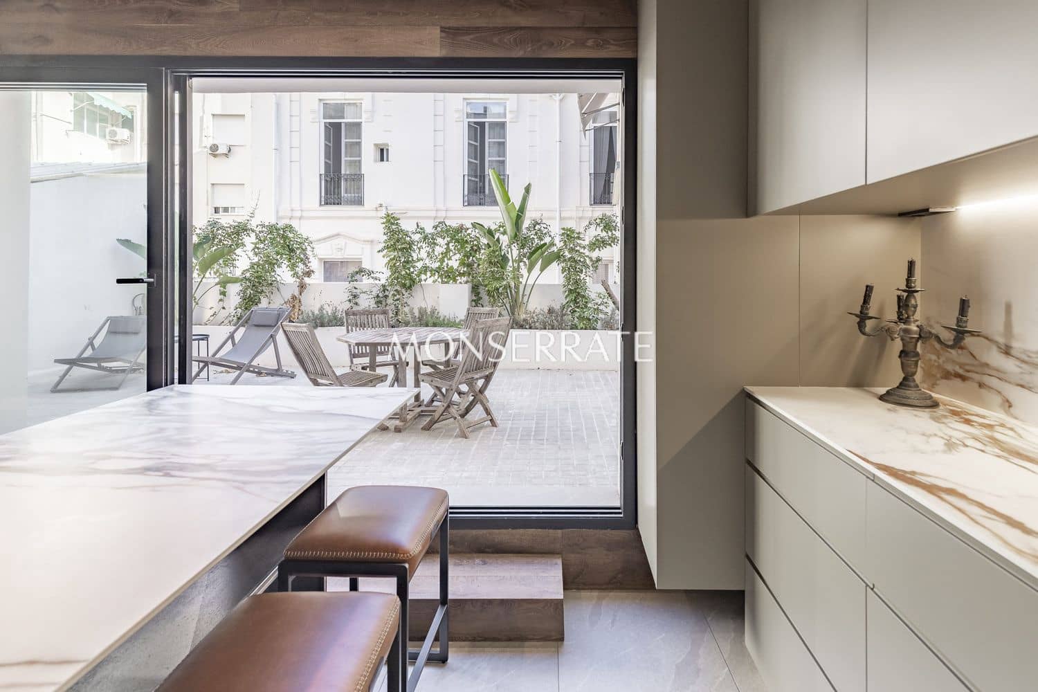 Leilighet til salgs i Valencia by med garasje - € 430 000 (Ref: 9246280)