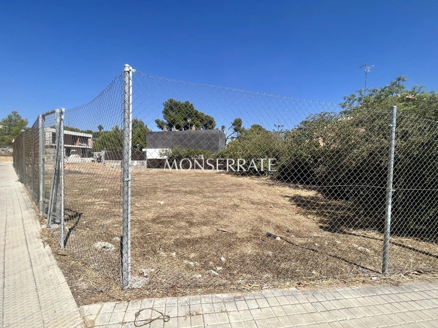 Grond te koop in Valencia stad - € 360.000 (Ref: 9246281)