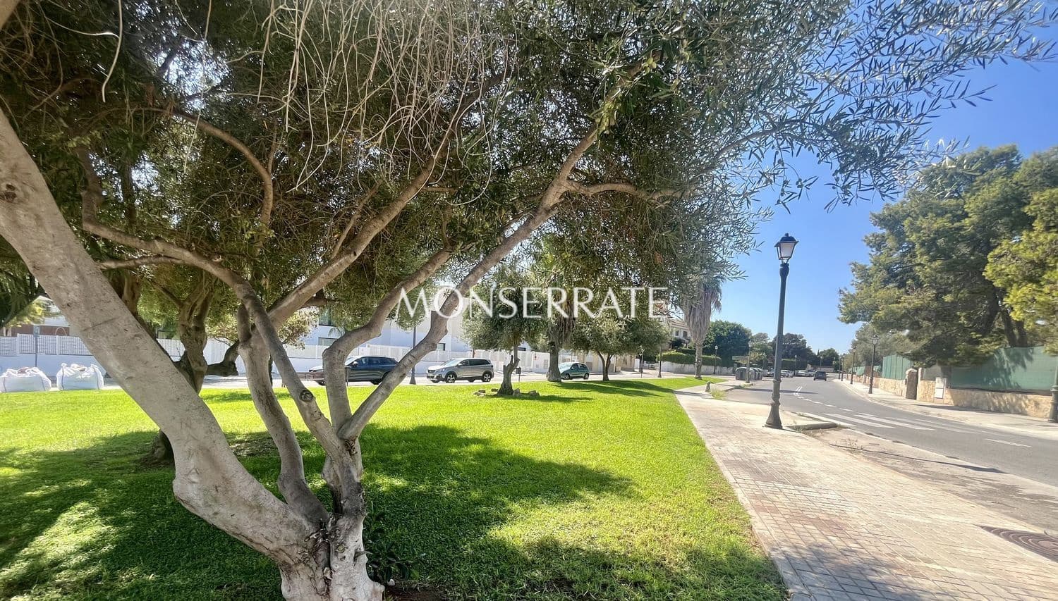 Grond te koop in Valencia stad - € 360.000 (Ref: 9246281)