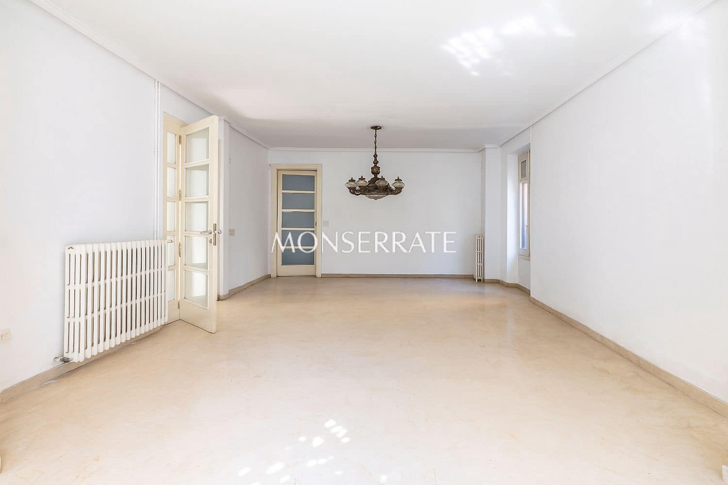 5 soveværelse Villa til salg i Valencia by med garage - € 2.200.000 (Ref: 9251771)
