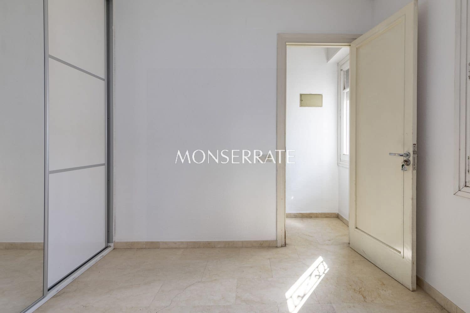 5 soveværelse Villa til salg i Valencia by med garage - € 2.200.000 (Ref: 9251771)