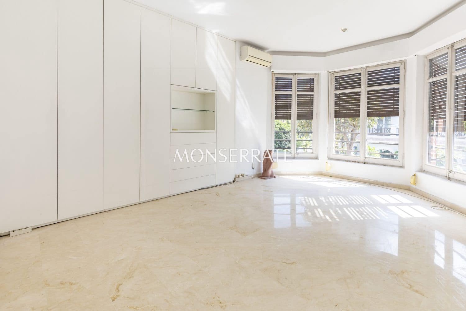 5 soveværelse Villa til salg i Valencia by med garage - € 2.200.000 (Ref: 9251771)