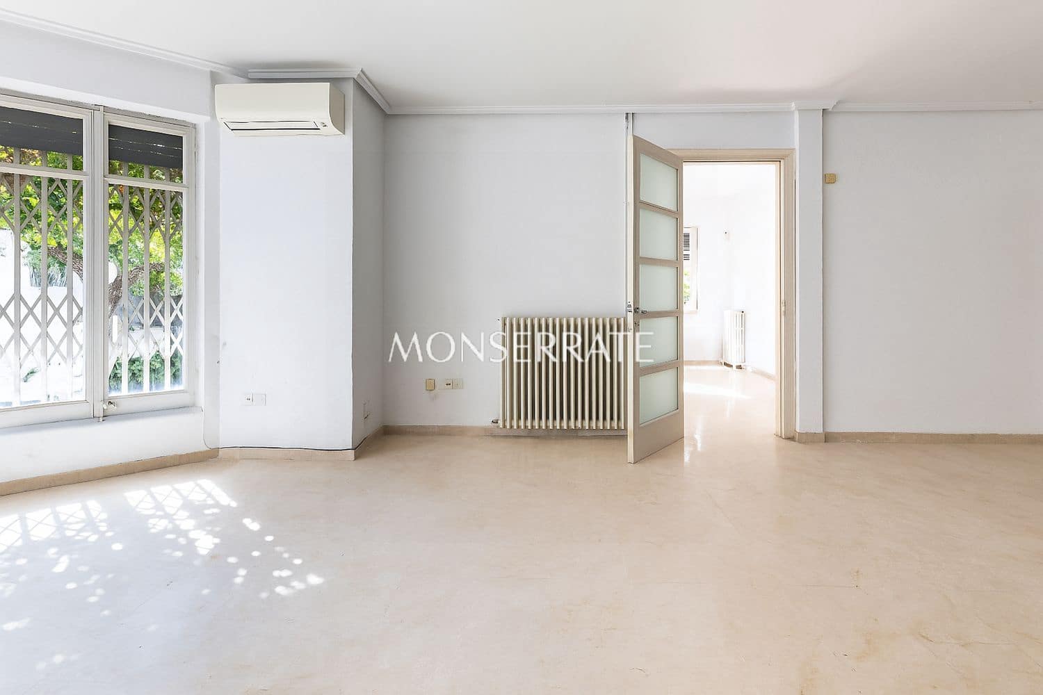 5 soveværelse Villa til salg i Valencia by med garage - € 2.200.000 (Ref: 9251771)