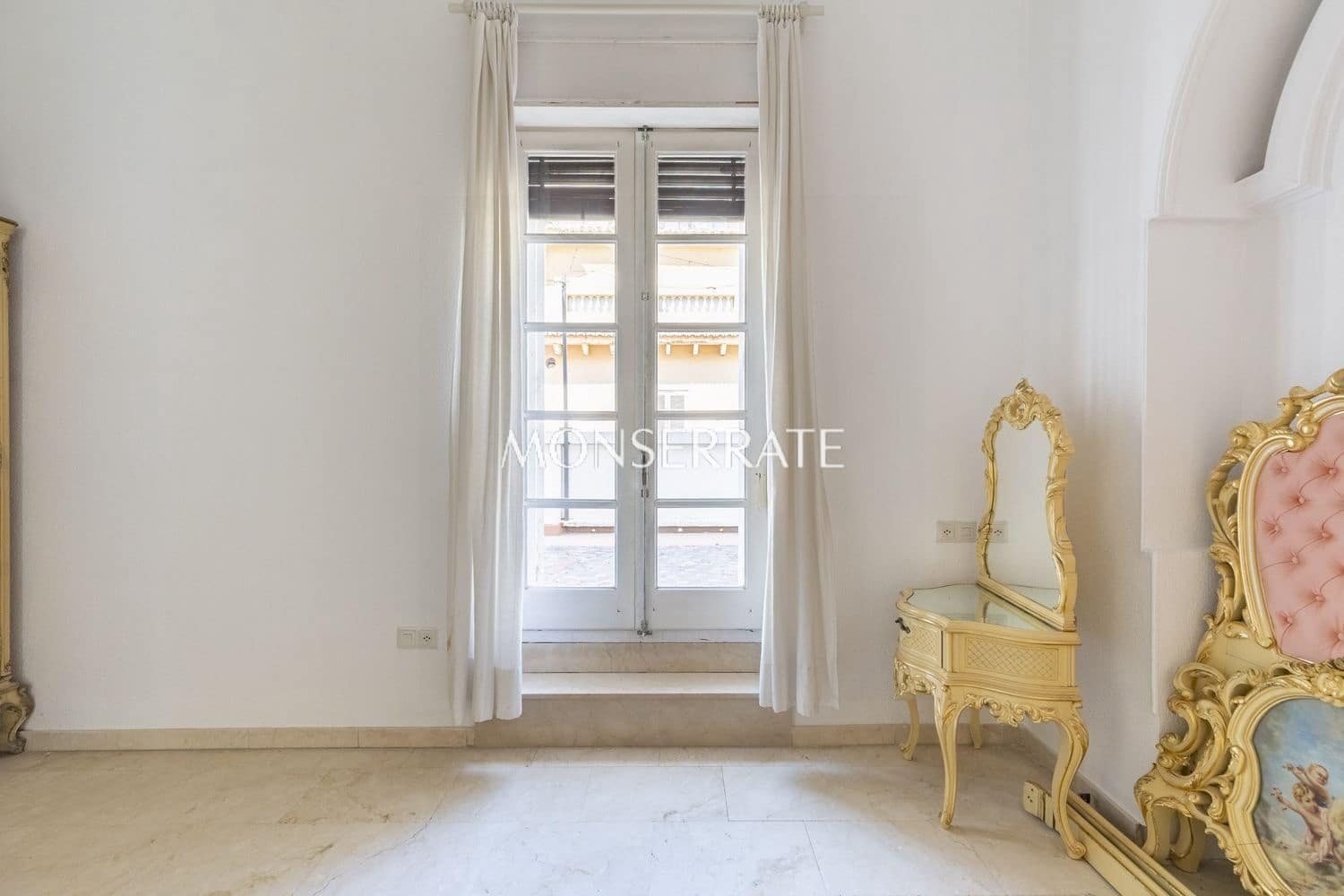 5 soveværelse Villa til salg i Valencia by med garage - € 2.200.000 (Ref: 9251771)