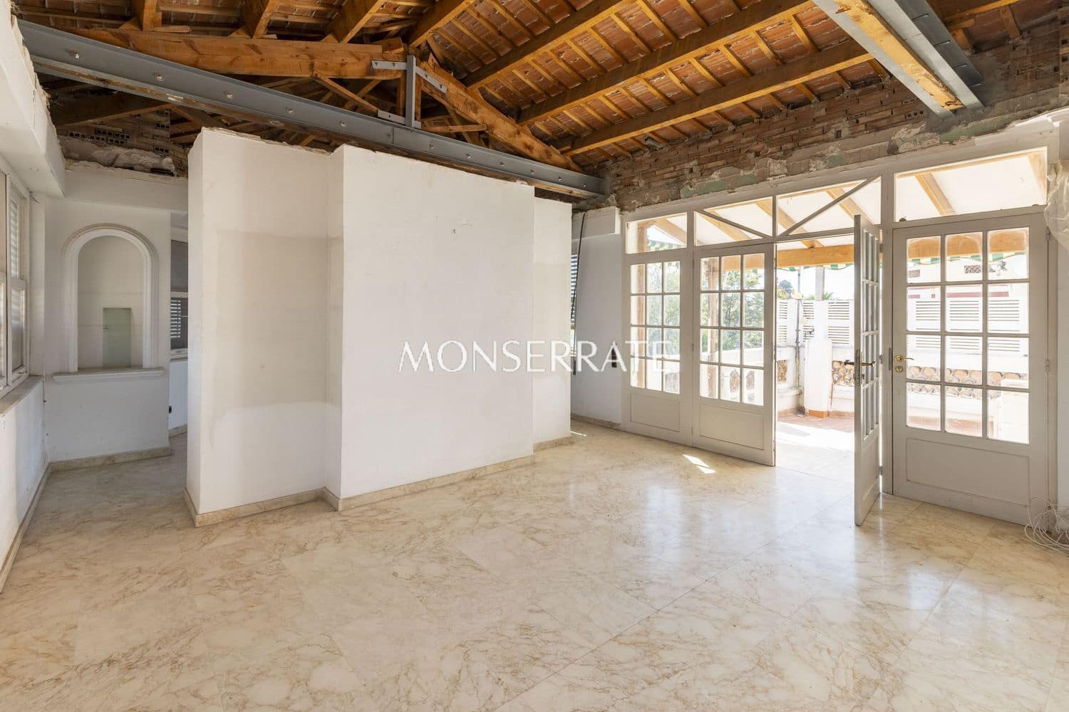 5 soveværelse Villa til salg i Valencia by med garage - € 2.200.000 (Ref: 9251771)