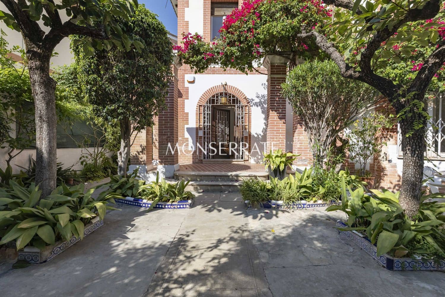 5 soveværelse Villa til salg i Valencia by med garage - € 2.200.000 (Ref: 9251771)