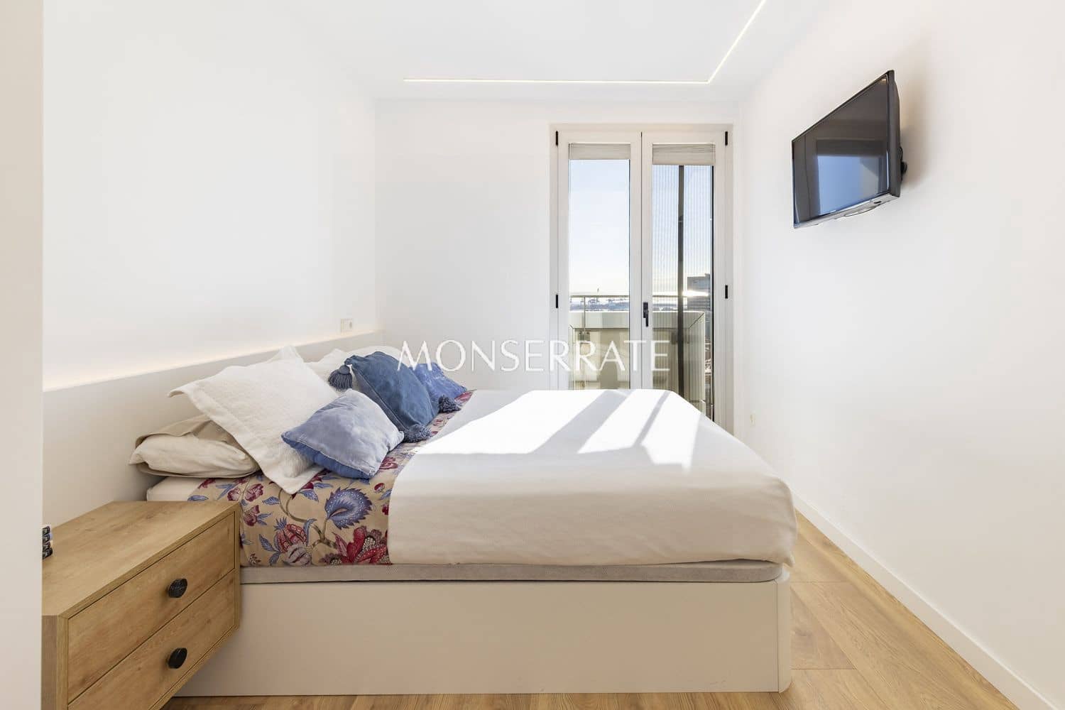 3 camera da letto Appartamento da affittare in Valencia citta con piscina garage - 3.500 € (Rif: 9262141)