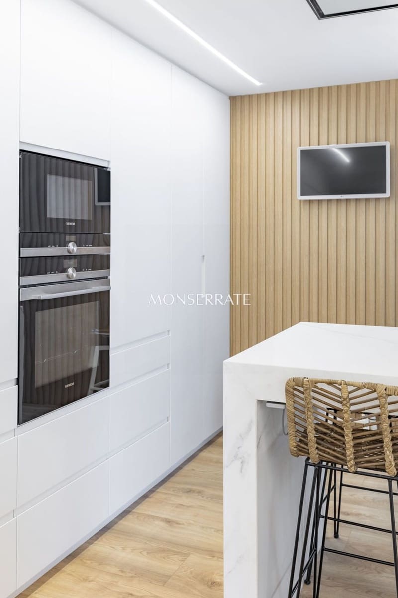 3 camera da letto Appartamento da affittare in Valencia citta con piscina garage - 3.500 € (Rif: 9262141)