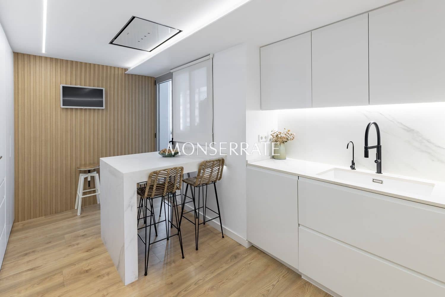 3 camera da letto Appartamento da affittare in Valencia citta con piscina garage - 3.500 € (Rif: 9262141)