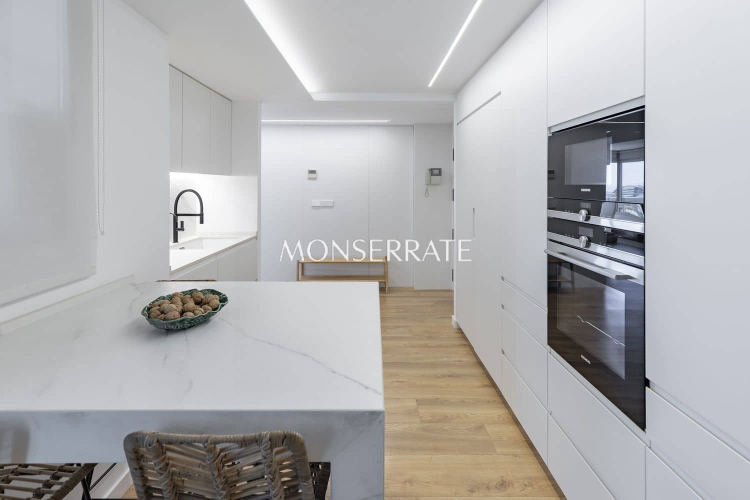 3 camera da letto Appartamento da affittare in Valencia citta con piscina garage - 3.500 € (Rif: 9262141)