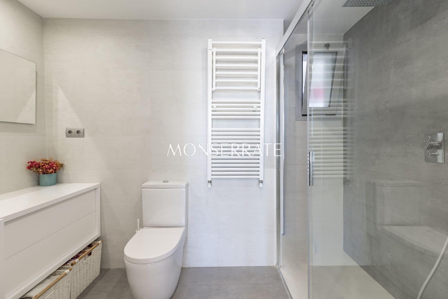3 camera da letto Appartamento da affittare in Valencia citta con piscina garage - 3.500 € (Rif: 9262141)
