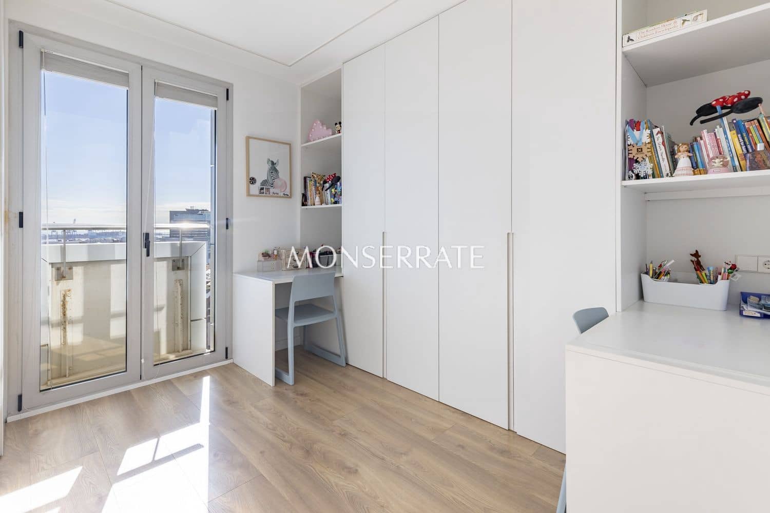 3 camera da letto Appartamento da affittare in Valencia citta con piscina garage - 3.500 € (Rif: 9262141)