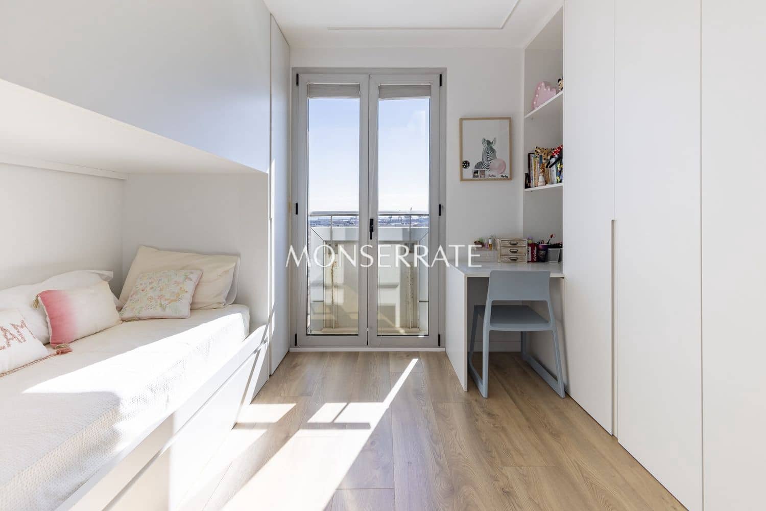 3 camera da letto Appartamento da affittare in Valencia citta con piscina garage - 3.500 € (Rif: 9262141)