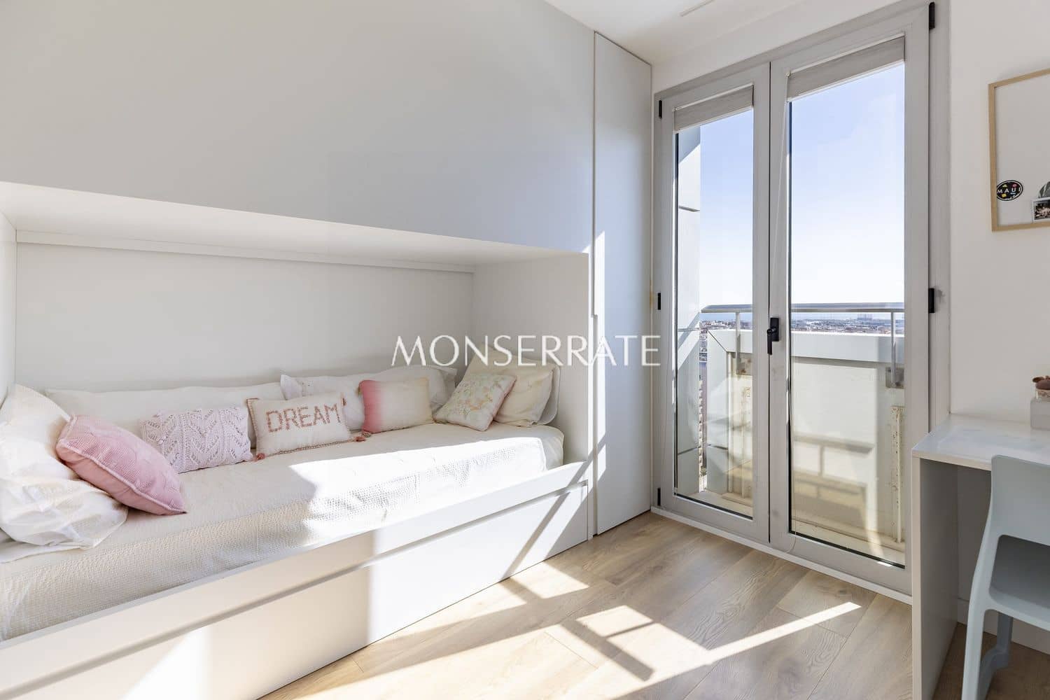 3 camera da letto Appartamento da affittare in Valencia citta con piscina garage - 3.500 € (Rif: 9262141)