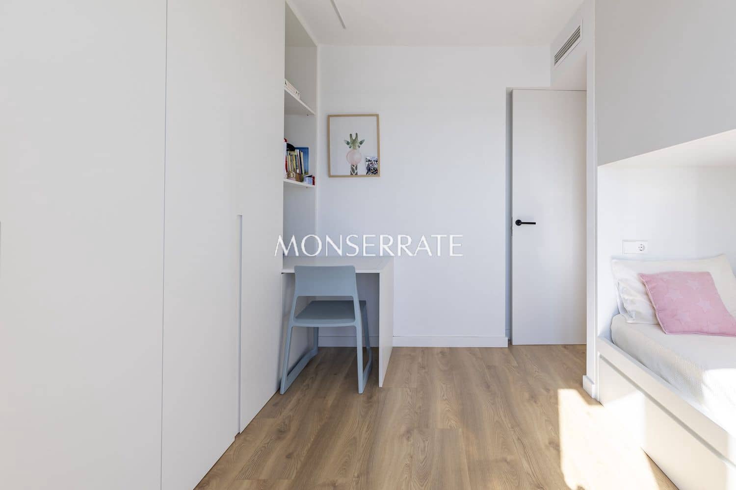 3 camera da letto Appartamento da affittare in Valencia citta con piscina garage - 3.500 € (Rif: 9262141)