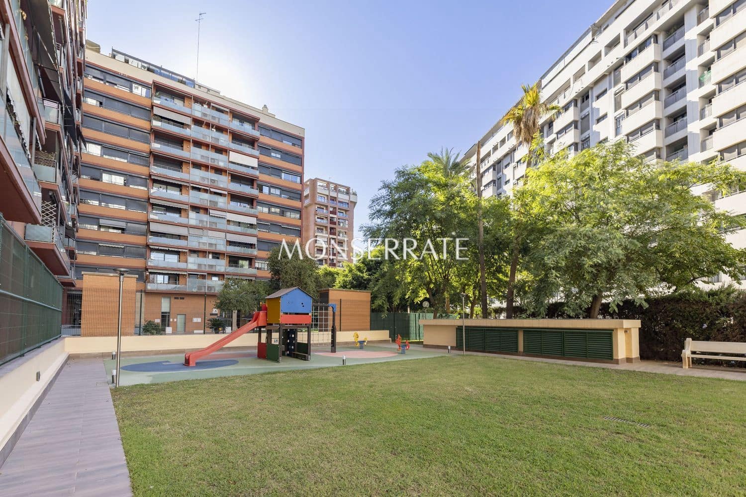 3 camera da letto Appartamento da affittare in Valencia citta con piscina garage - 3.500 € (Rif: 9262141)