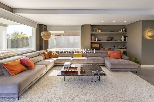 4 soverom Villa til salgs i San Antonio de Benagéber med svømmebasseng garasje - € 1 200 000 (Ref: 9303019)