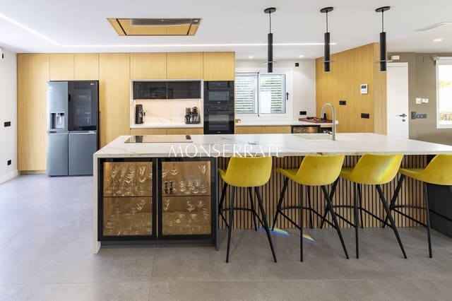 4 soverom Villa til salgs i San Antonio de Benagéber med svømmebasseng garasje - € 1 200 000 (Ref: 9303019)