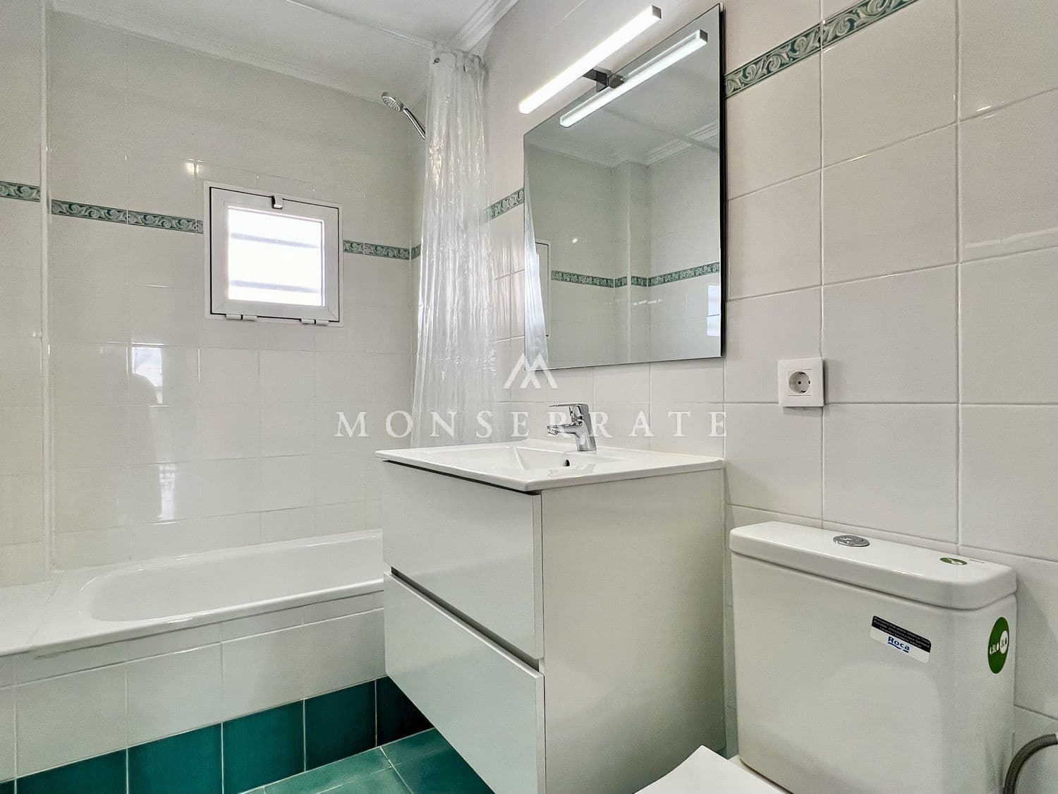 2 slaapkamer Appartement te huur in Valencia stad met garage - € 1.400 (Ref: 9317144)