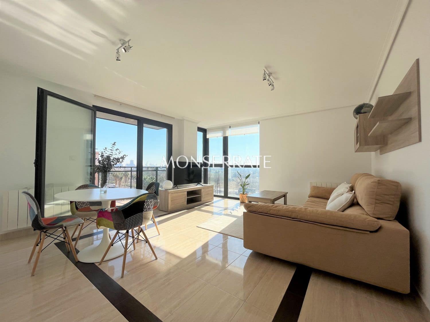 2 makuuhuone Huoneisto myytävänä paikassa Valencia kaupunki mukana uima-altaan 
autotalli - 470 000 € (Ref: 9317145)