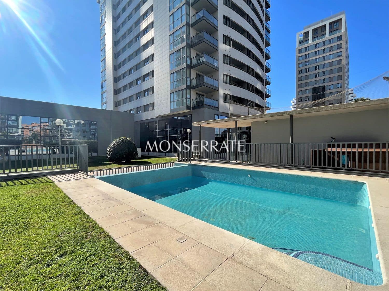 2 makuuhuone Huoneisto myytävänä paikassa Valencia kaupunki mukana uima-altaan 
autotalli - 470 000 € (Ref: 9317145)