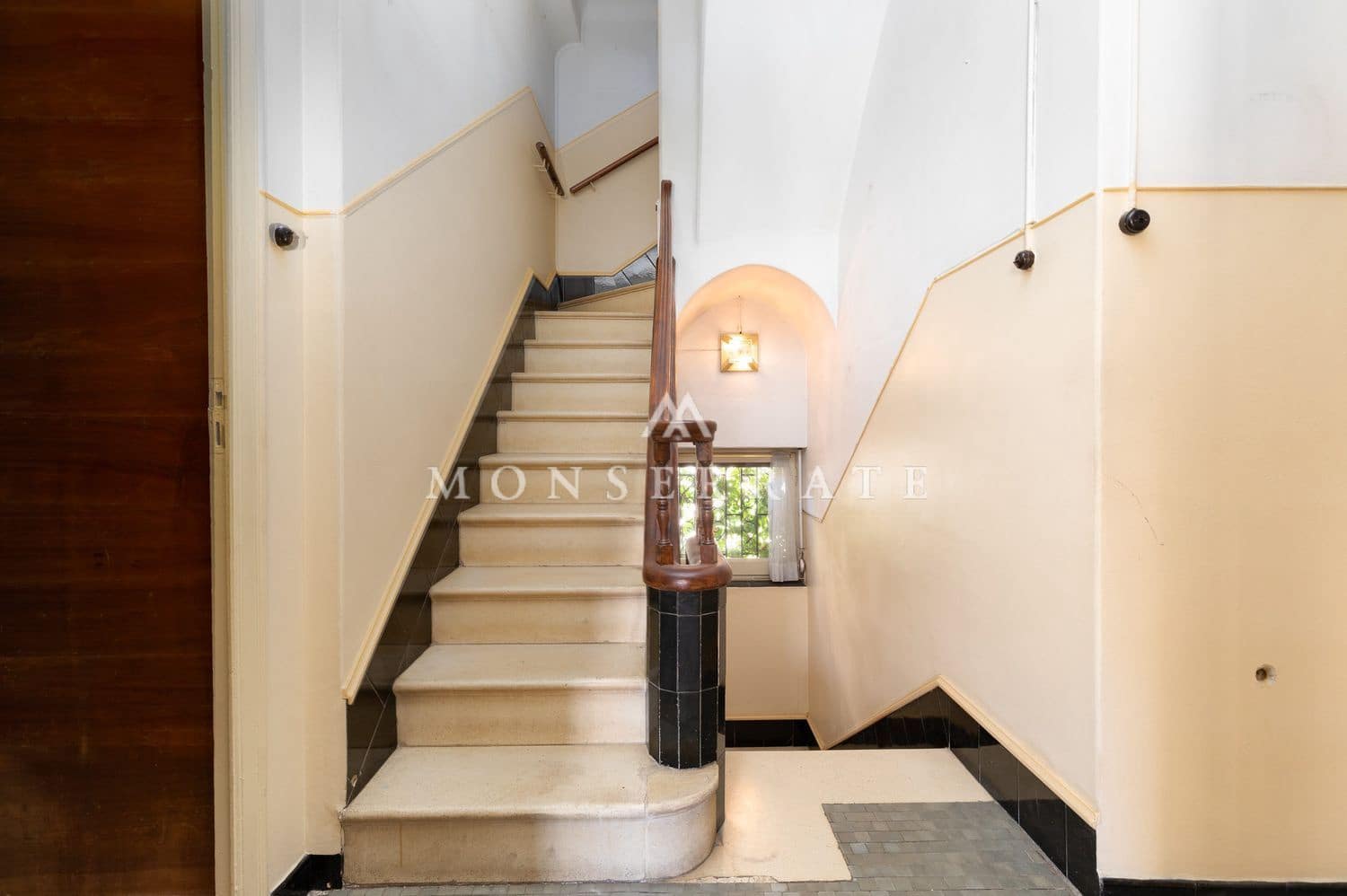 6 soveværelse Villa til salg i Valencia by med garage - € 1.900.000 (Ref: 9321538)