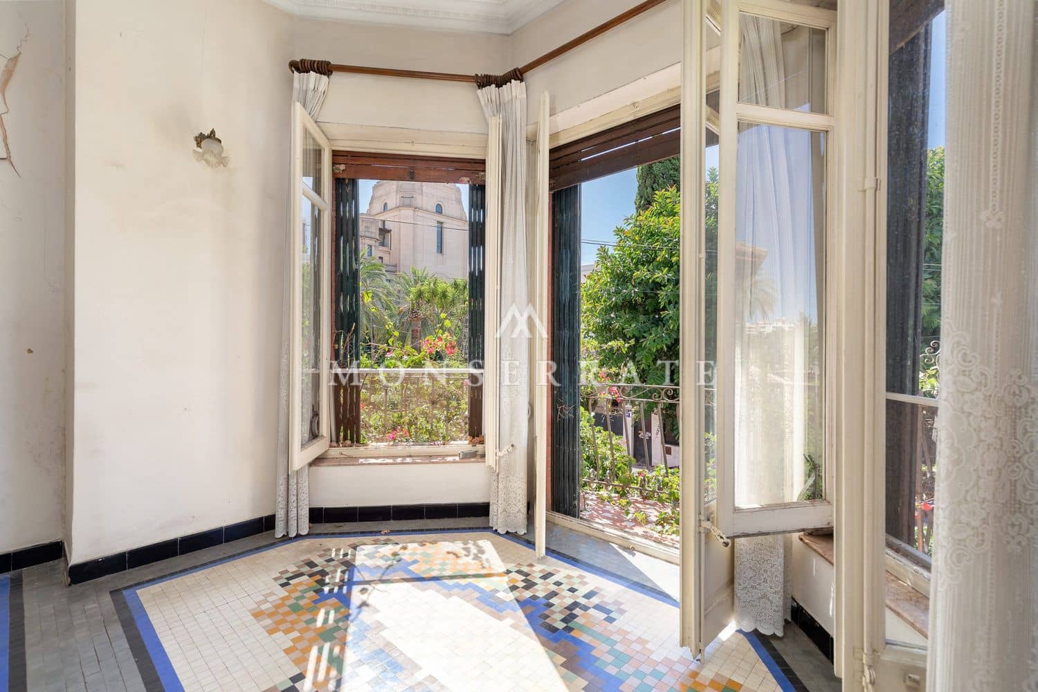 6 soveværelse Villa til salg i Valencia by med garage - € 1.900.000 (Ref: 9321538)