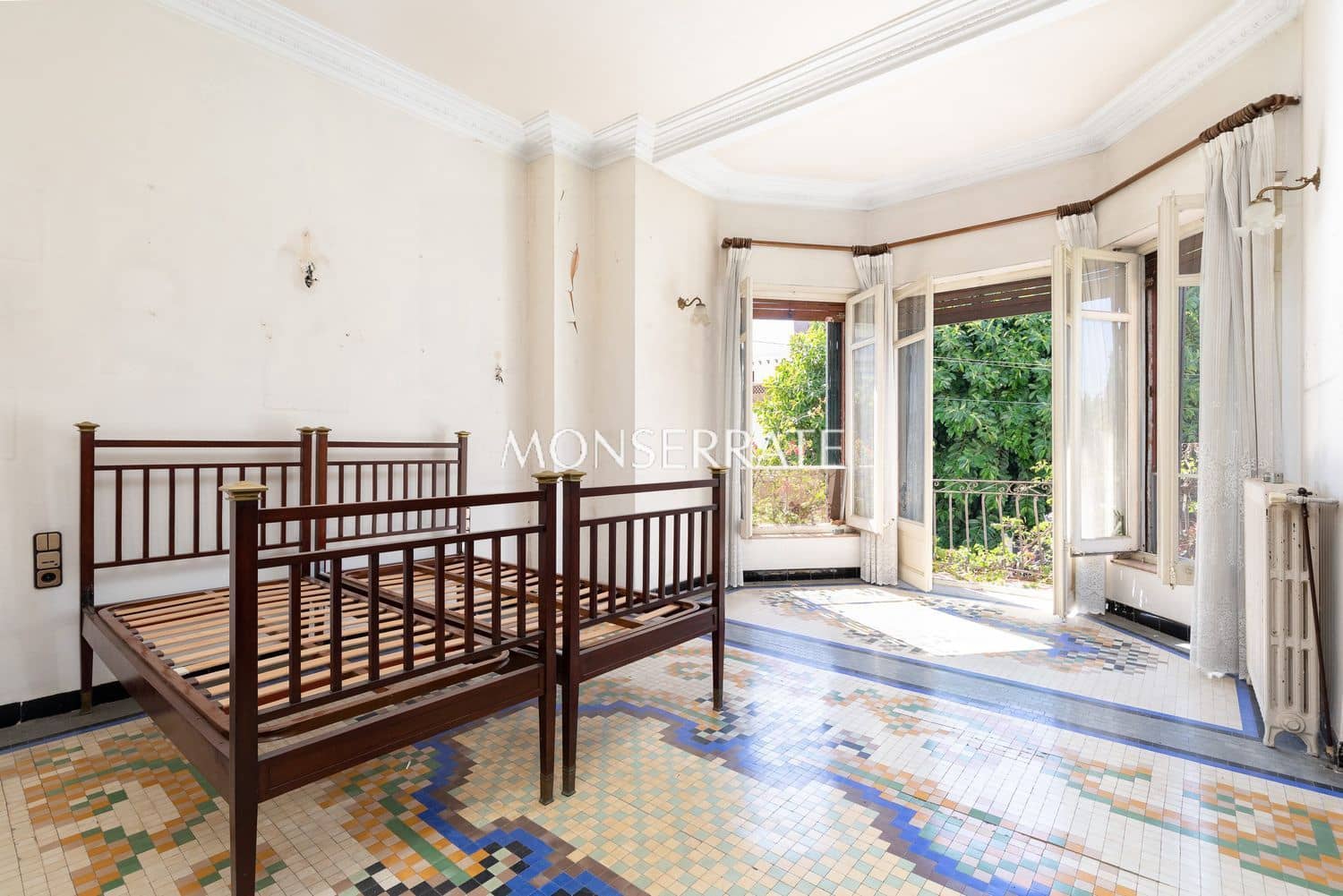 6 slaapkamer Villa te koop in Valencia stad met garage - € 1.900.000 (Ref: 9321538)