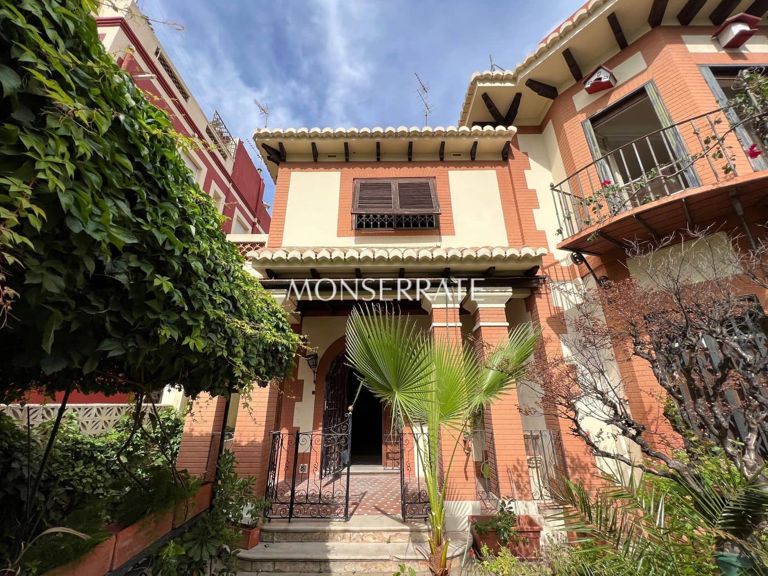 6 slaapkamer Villa te koop in Valencia stad met garage - € 1.900.000 (Ref: 9321538)