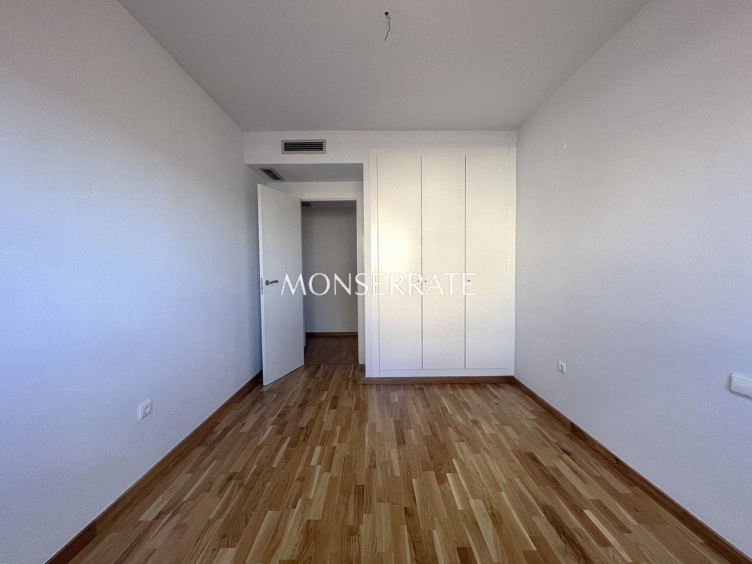 2 bedroom Apartment for rent in Valencia city with pool garage - € 1,500 (Ref: 9371298)