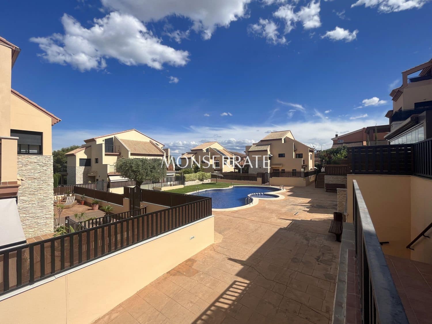 2 bedroom Apartment for rent in Valencia city with pool garage - € 1,500 (Ref: 9371298)