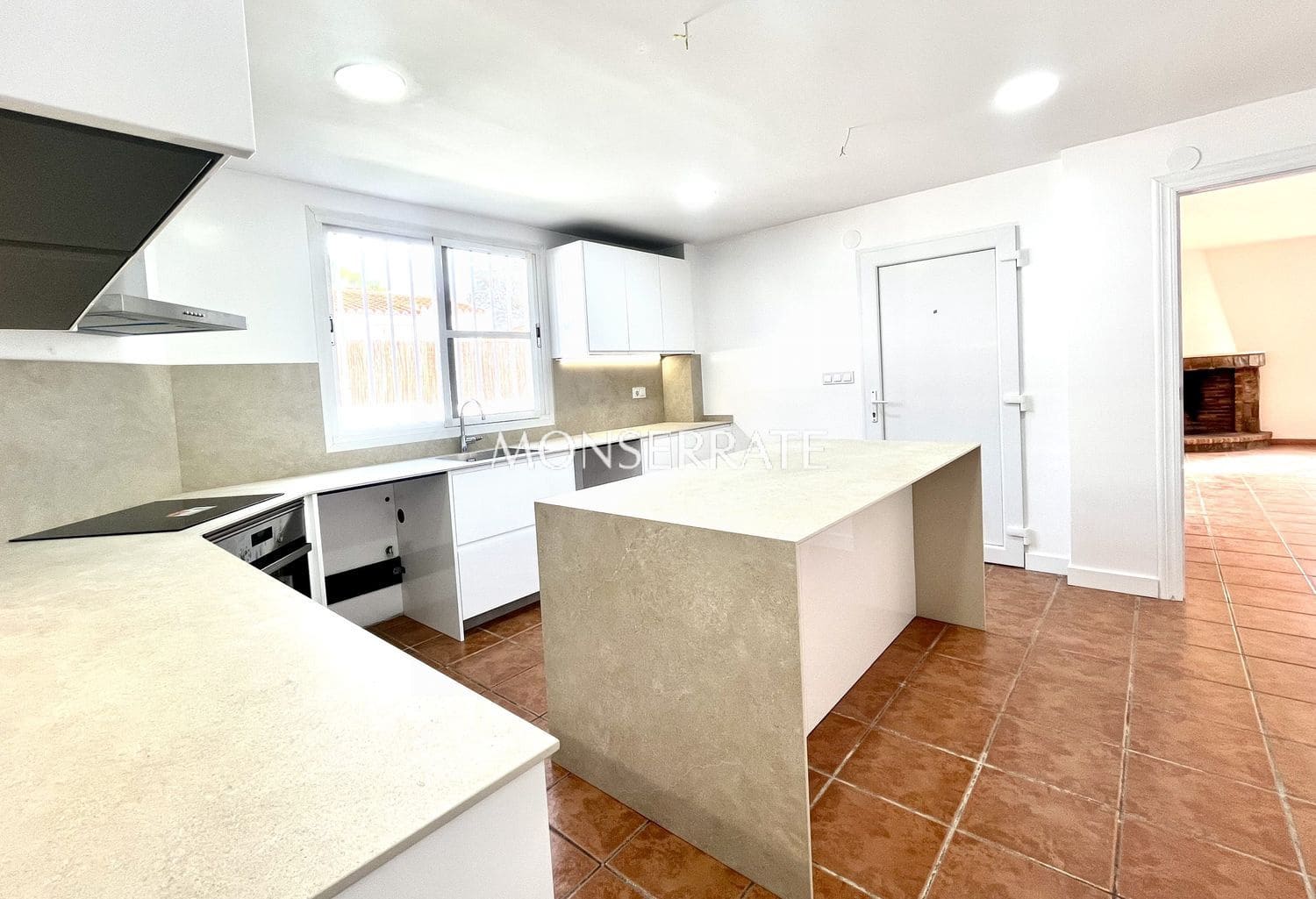 4 soverom Bungalow til leie i Rocafort med svømmebasseng garasje - € 2 600 (Ref: 9390041)