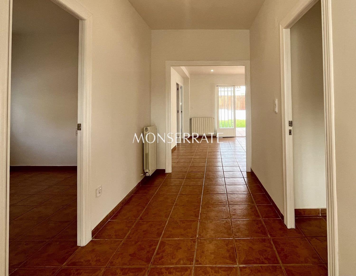 4 soverom Bungalow til leie i Rocafort med svømmebasseng garasje - € 2 600 (Ref: 9390041)