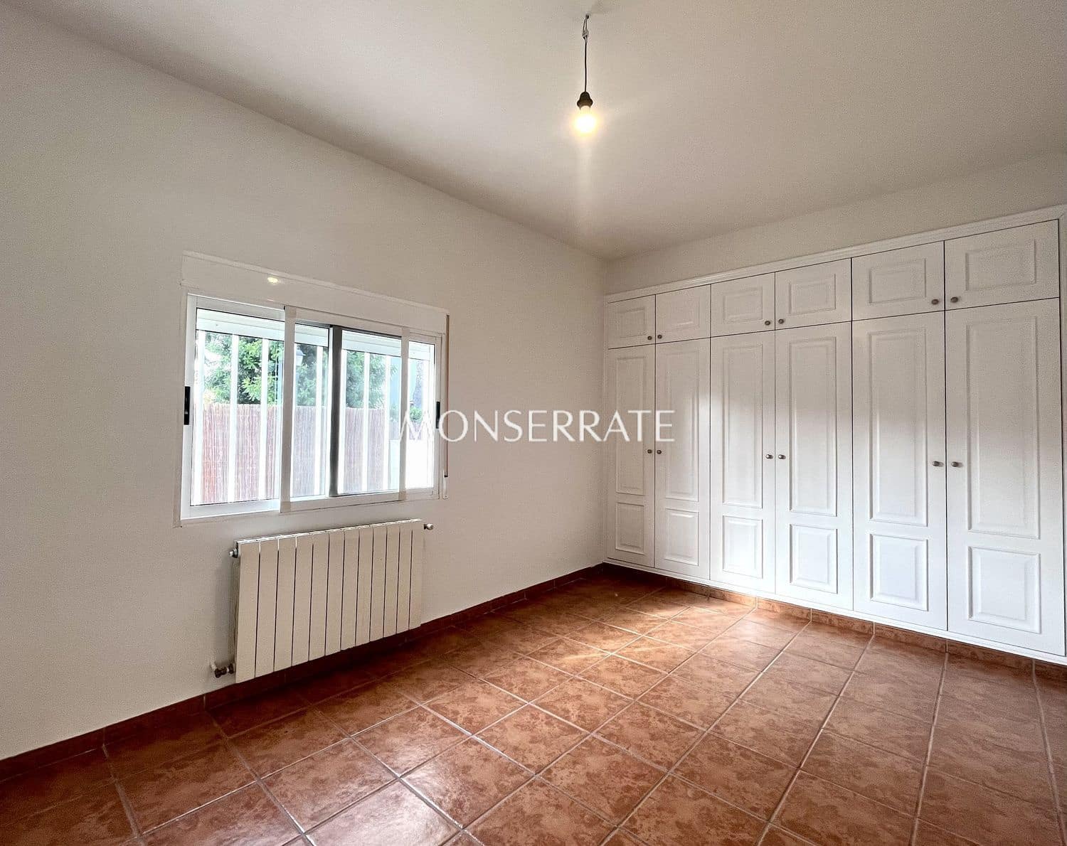 4 soverom Bungalow til leie i Rocafort med svømmebasseng garasje - € 2 600 (Ref: 9390041)