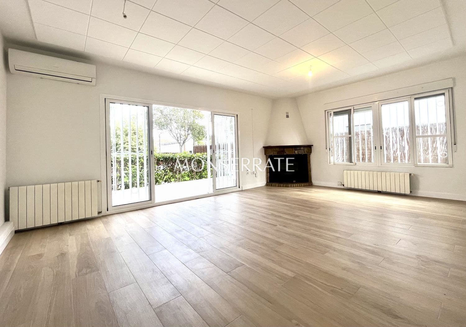 4 bedroom Villa for rent in Rocafort with pool garage - € 2,600 (Ref: 9390042)